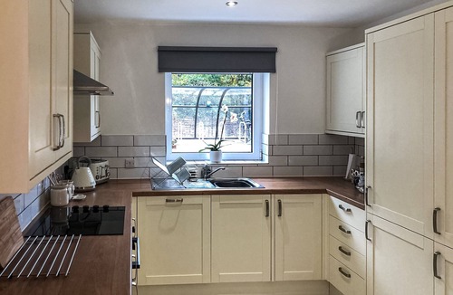 Whitchurch Cottage | 3 bedroom accommodation in Whitchurch