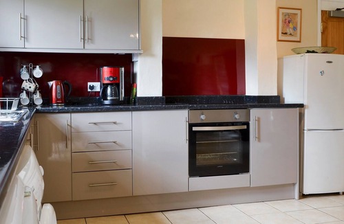 Llanrug Cottage | 3 bedroom accommodation in Llanrug, near Caernarfon