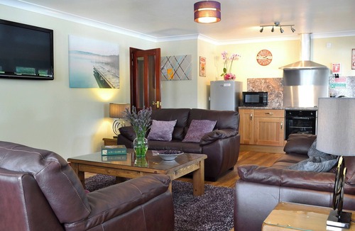 Brandesburton Cottage | 3 bedroom accommodation in Brandesburton, near Driffield