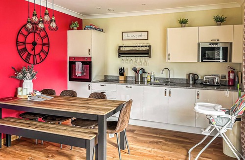 Flaxton Ski Chalet | 3 bedroom accommodation in Flaxton