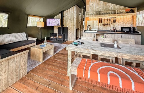 Eccles Ski Chalet | 3 bedroom accommodation in Halling