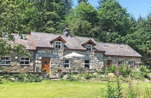 Llanrhychwyn Cottage | 3 bedroom accommodation in Trefriw, near Llanrwst
