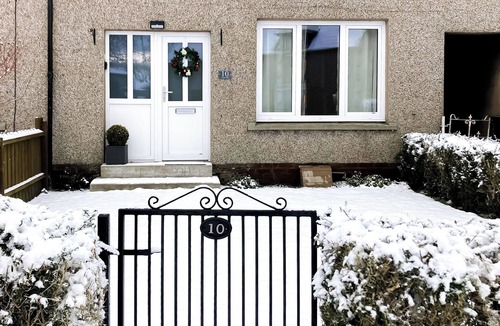Ceres Cottage | 3 bedroom accommodation in Ceres, near Cupar