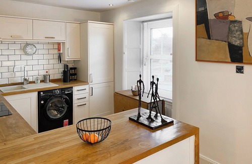 Auchtermuchty Cottage | 3 bedroom accommodation in Auchtermuchty, near Cupar