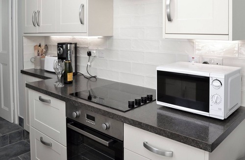 The Lizard Cottage | 3 bedroom accommodation in The Lizard Village, near Helston