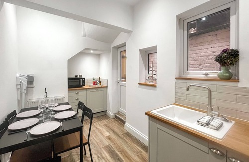 West Cliff Cottage | 3 bedroom accommodation in Whitby