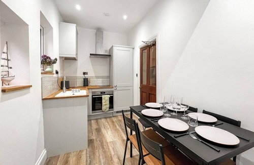 West Cliff Cottage | 3 bedroom accommodation in Whitby