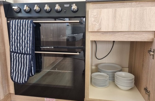 Newquay Cabin | 3 Bedroom Caravan, Sleeps 8, at Parkdean Newquay Holiday Park