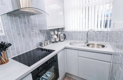 Pembroke Cottage | 3 Devon Court