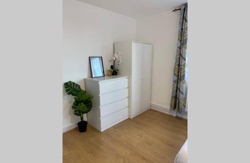 Chaucer Apartment | 3 Double BDR Flat 6 min walk to Borough Station