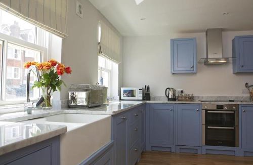 Salcombe House | 3 Eddystone Row