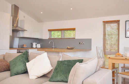 Lower Trengale Cottage | 3 FARAWAY FIELDS, pet friendly, luxury holiday cottage in Dobwalls