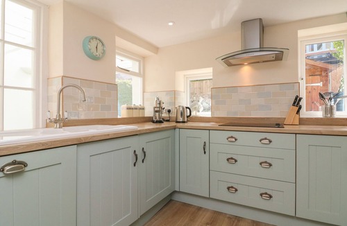 Porlock Cottage | 3 Lowerbourne Terrace