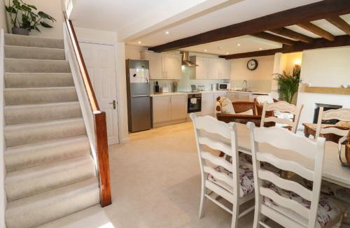 Pershore House | 3 Mount Pleasant