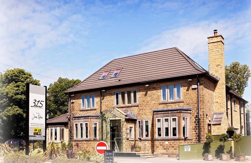 Lepton Hotel | 315 Bar and Restaurant