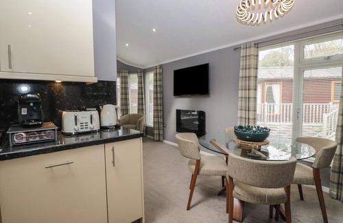 Troutbeck Bridge Cottage | 32 GRASMERE, with a garden in Windermere