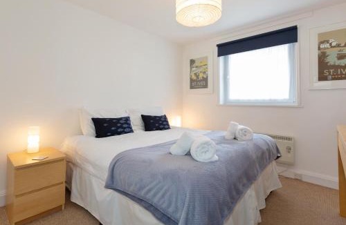 St Ives House | 35 Carrack Widden
