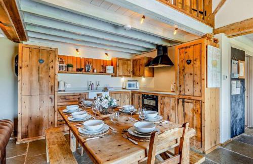 Llanddeusant House | 4 Bed in Amlwch oc-90258