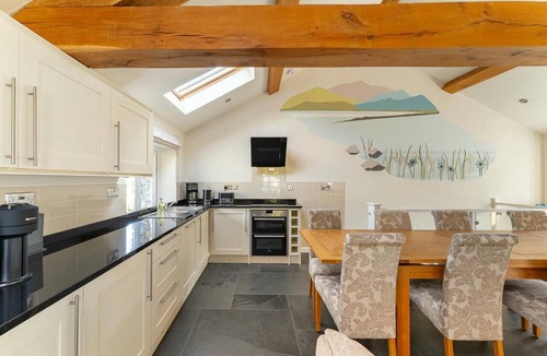 Backbarrow Cottage | 4 Bed in Backbarrow (oc-lr094)