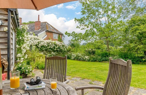 Bramfield Cottage | 4 Bed in Bramfield (oc-sfbri)