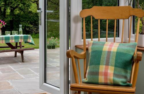 Defynnog House | 4 Bed in Brecon oc-bn151