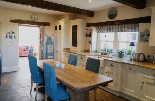 Peak District National Park Cottage | 4 Bed in Castleton (oc-s36311)