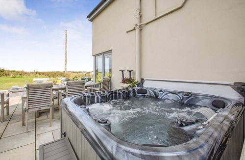 Llanddeusant Cottage | 4 Bed in Cemaes Bay (oc-bow29)