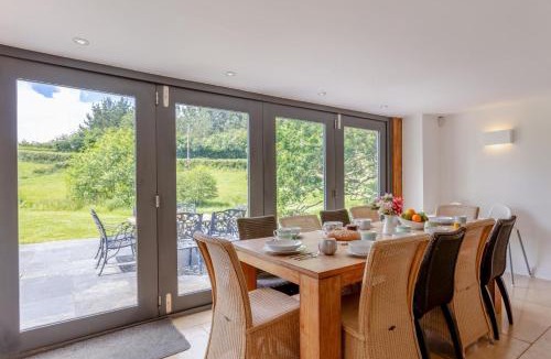 Heligan House | 4 Bed in Drewsteignton oc-bc2408