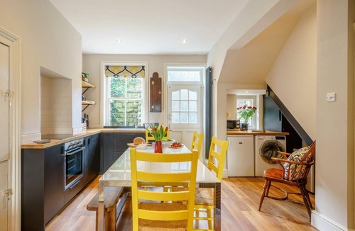 Harrogate Cottage | 4 Bed in Harrogate (oc-73424)