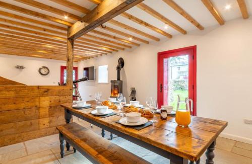 Hexham House | 4 Bed in Hexham oc-78159