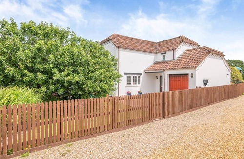 East Brent Cottage | 4 Bed in Highbridge (oc-50929)
