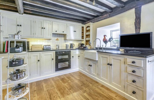 Honiton Cottage | 4 Bed in Honiton (oc-o32661)
