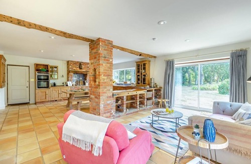 West Itchenor Cottage | 4 Bed in Itchenor (oc-l45314)