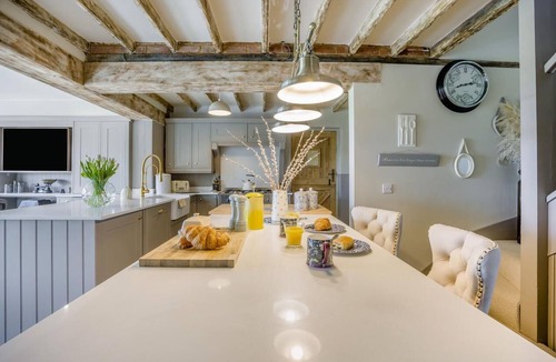 Liddington Cottage | 4 Bed in Liddington (oc-p38233)