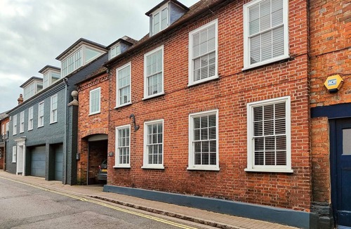 New Forest District Cottage | 4 Bed in Lymington (oc-c41423)