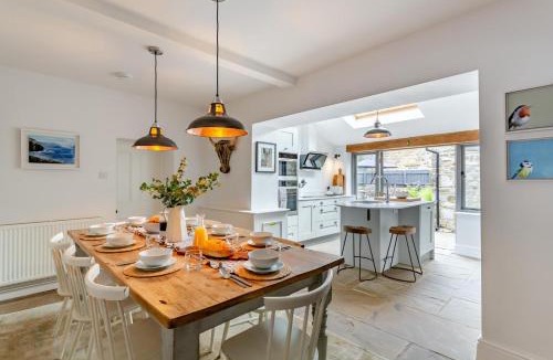 Masham House | 4 Bed in Masham oc-w32087