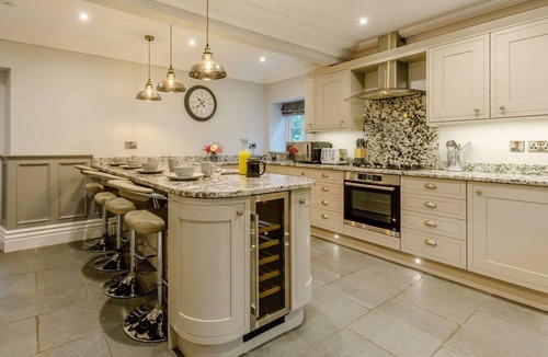Cromford Cottage | 4 Bed in Matlock (oc-82198)
