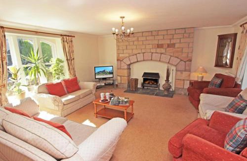 Warenford House | 4 Bed in Near Bamburgh oc-cn201