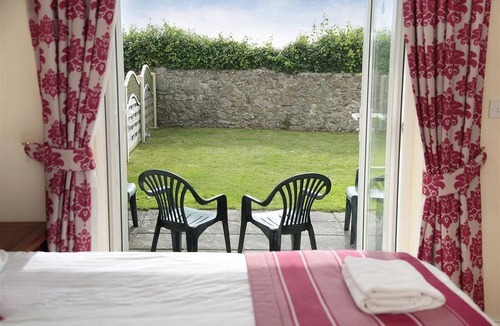 Horton Cottage | 4 Bed in Port Eynon (oc-hh9901)