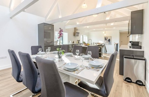 Redruth Cottage | 4 Bed in Redruth (oc-85825)