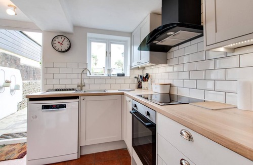 Rottingdean Cottage | 4 Bed in Rottingdean (oc-bbrott)