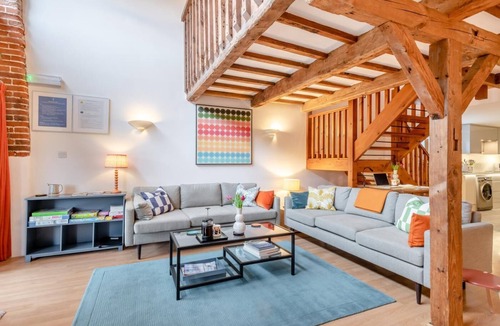 Aldborough Cottage | 4 Bed in Roughton (oc-1618)
