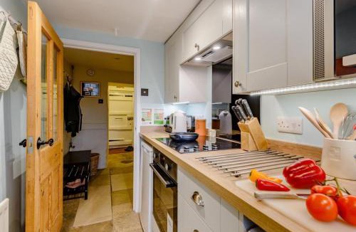 Kingston House | 4 Bed in Wareham oc-78042