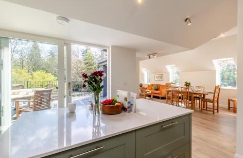 Broughton Mills House | 4 Bed in Water Yeat oc-c30989