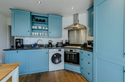 Whitstable Cottage | 4 Bed in Whitstable (oc-s28124)