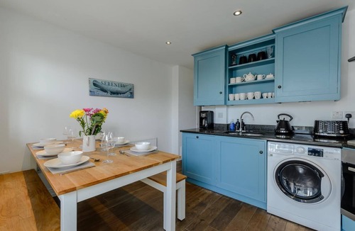 Whitstable Cottage | 4 Bed in Whitstable (oc-s28124)