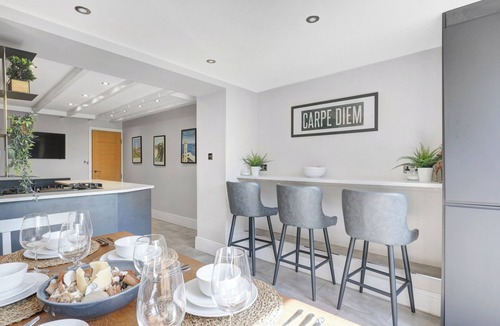 Tynemouth Cottage | 4 bedroom accommodation in North Shields