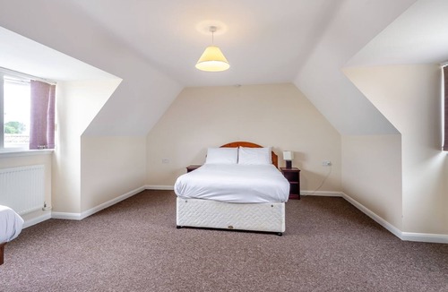 Ingoldmells Cottage | 4 bedroom accommodation in Ingoldmells