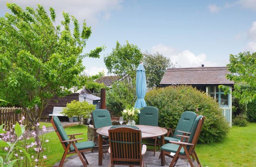 Moelfre Cottage | 4 bedroom accommodation in Moelfre, near Benllech