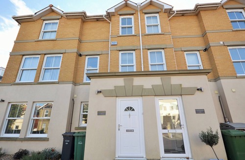 Sandown Cottage | 4 bedroom accommodation in Sandown